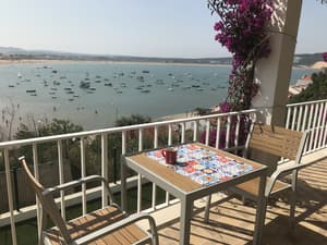 thumbnail: Outdoor dining
