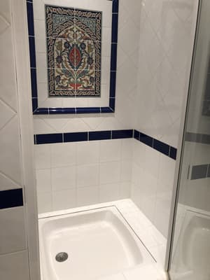 thumbnail: Bathroom shower