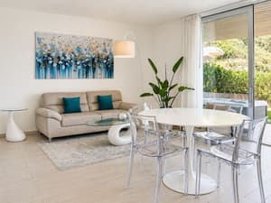 thumbnail: Living area