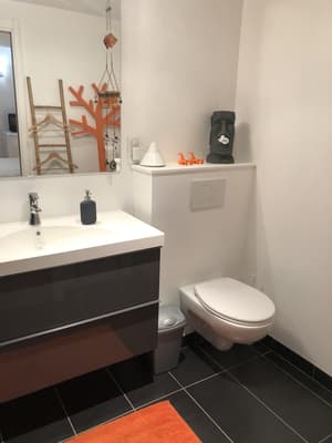 thumbnail: Bathroom