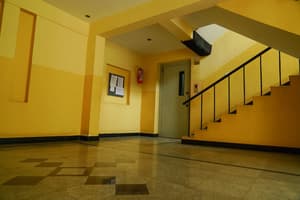 thumbnail: Interior entrance