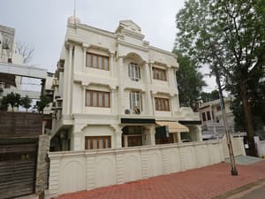thumbnail: Exterior