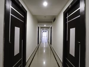 thumbnail: Hallway