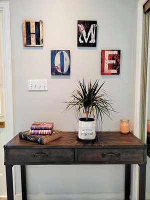 thumbnail: Interior entrance