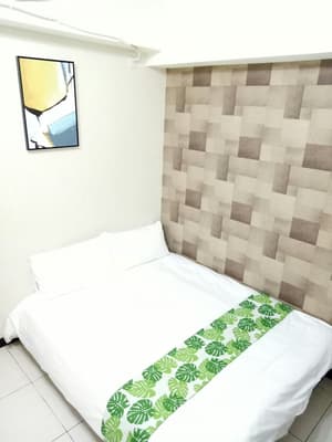 thumbnail: Interior detail