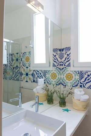 thumbnail: Bathroom sink