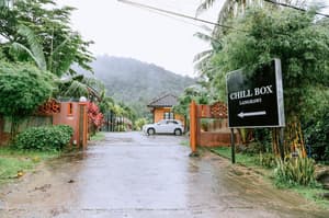 thumbnail: Front of property