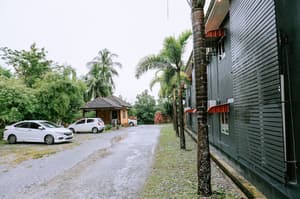 thumbnail: Parking