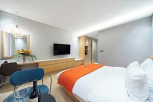 thumbnail: Room
