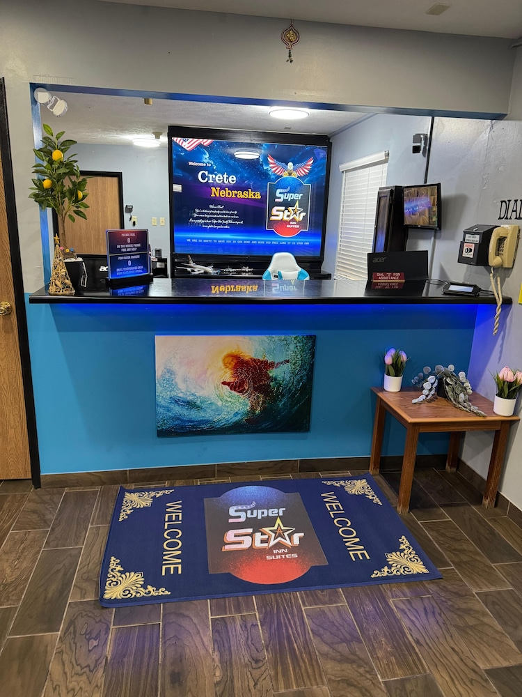 Check-in/check-out kiosk
