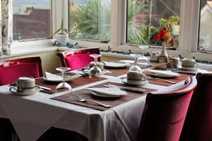 thumbnail: Dining