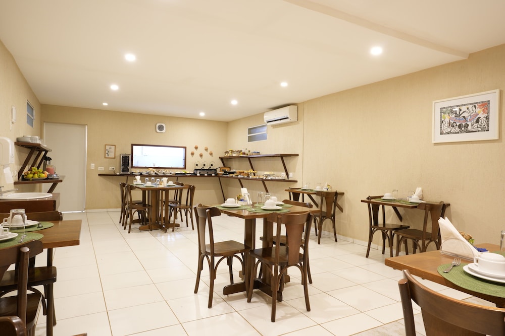 Restaurant-cafeteria