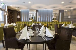thumbnail: Restaurant