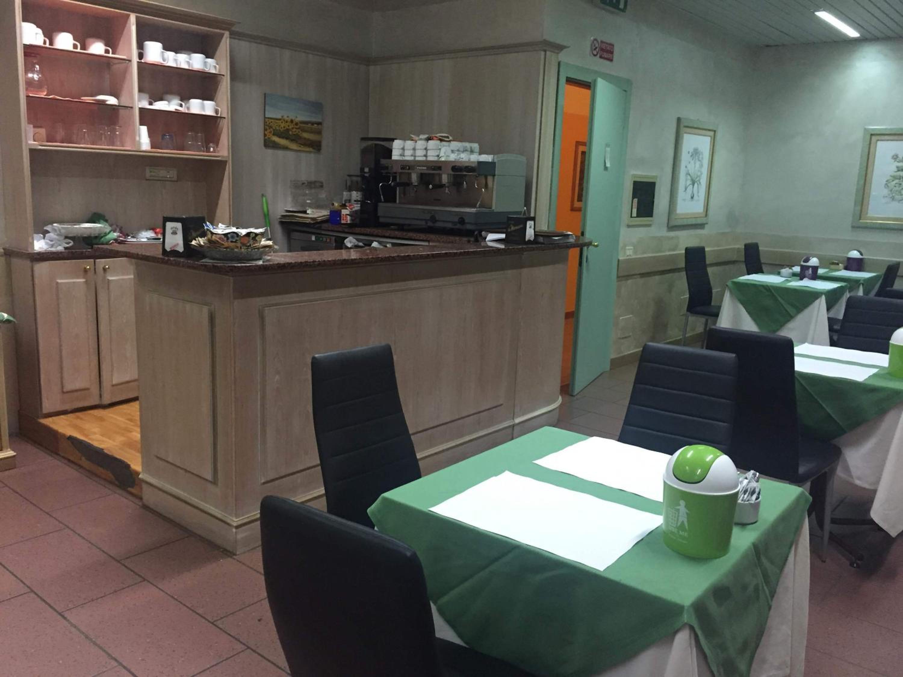 Restaurant-cafeteria