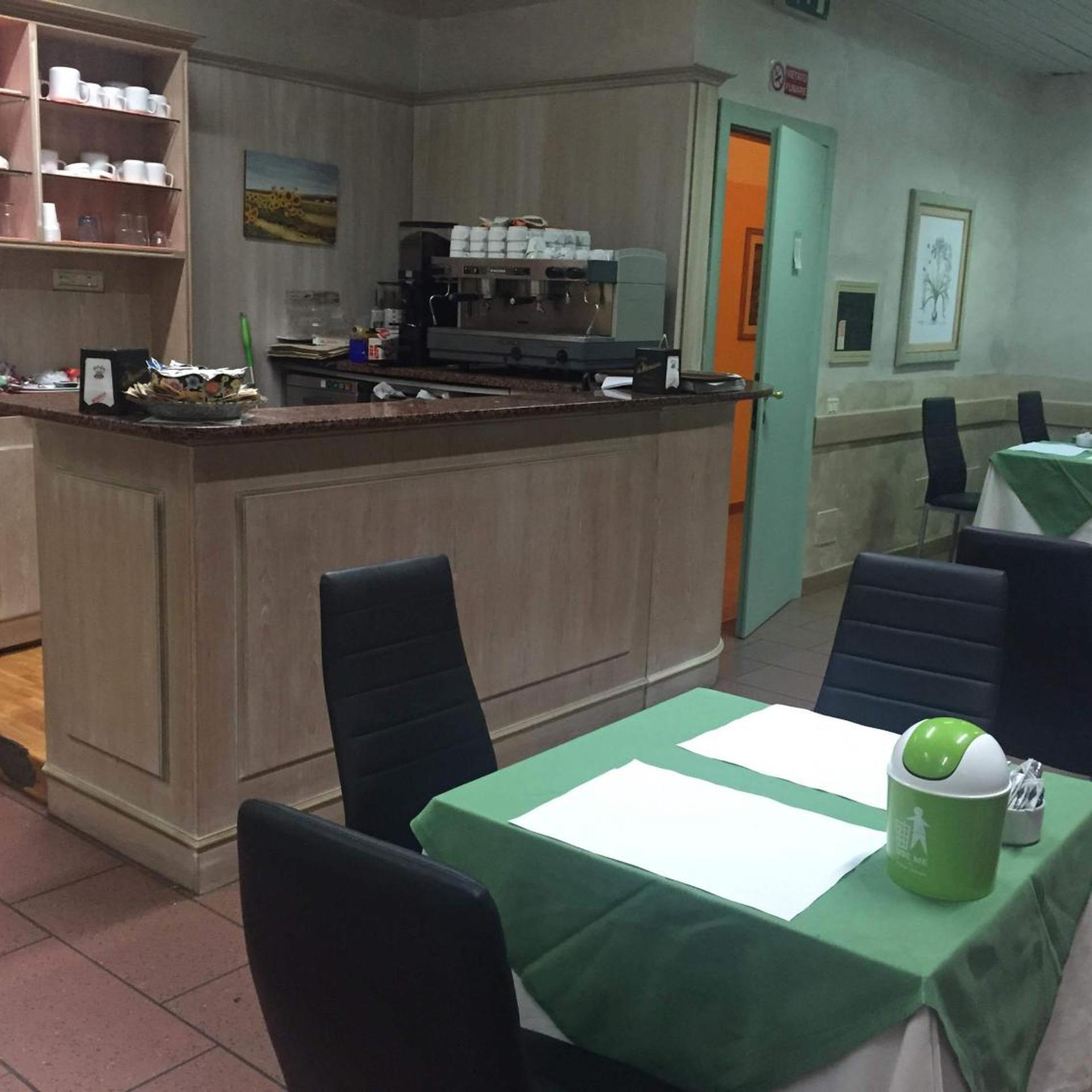 Restaurant-cafeteria