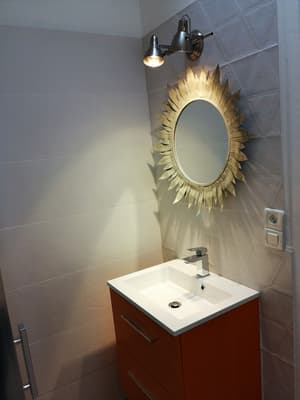 thumbnail: Bathroom