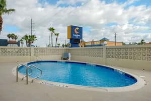 thumbnail: Pool