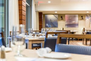 thumbnail: Restaurant
