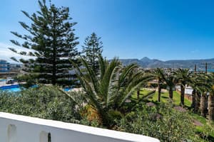 thumbnail: Balcony view