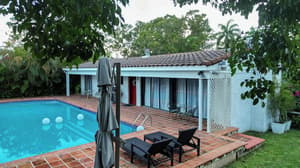 thumbnail: Front of property