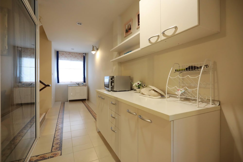 Shared kitchen facilities