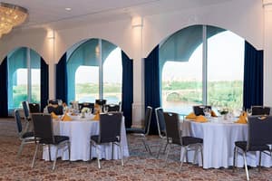 thumbnail: Banquet hall
