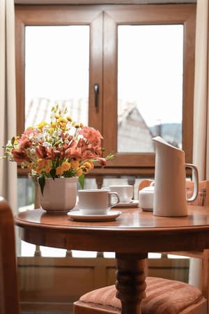 thumbnail: In-room dining
