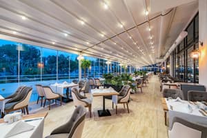 thumbnail: Restaurant