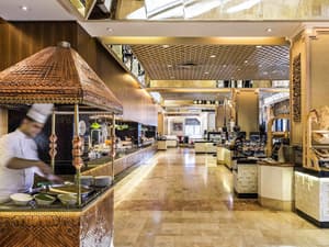 thumbnail: Restaurant
