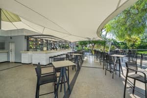 thumbnail: Bar (on property)
