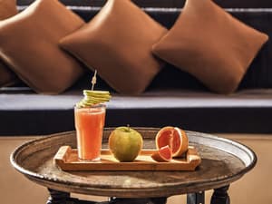 thumbnail: Bar (on property)
