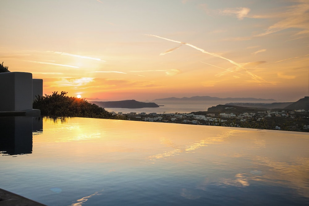 Private pool