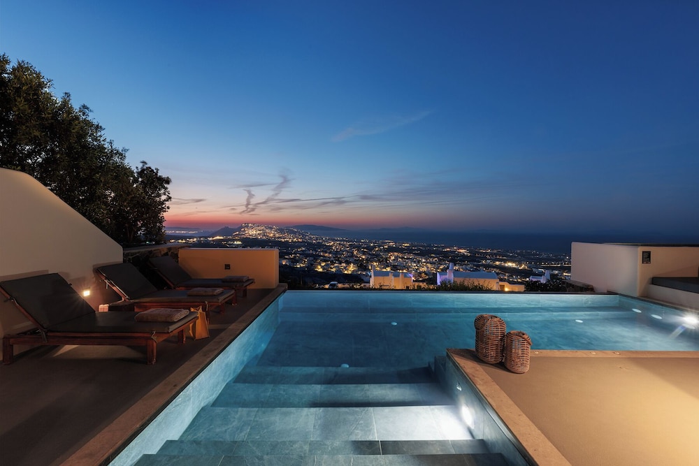 Private pool