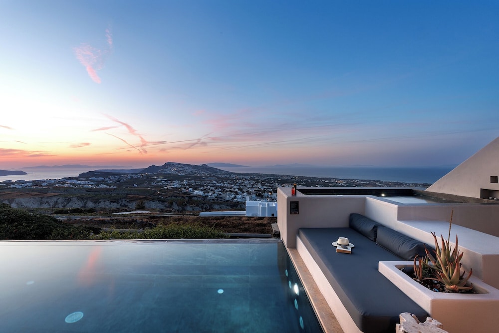 Private pool