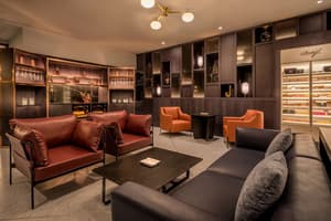 thumbnail: Lounge