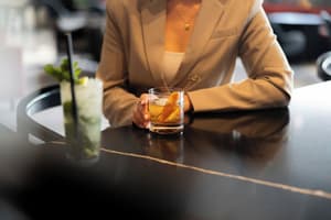thumbnail: Bar (on property)