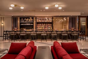 thumbnail: Bar (on property)