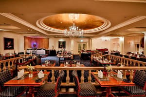 thumbnail: Restaurant