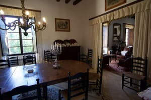 thumbnail: Dining