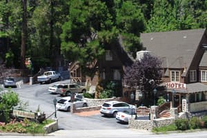 thumbnail: Exterior