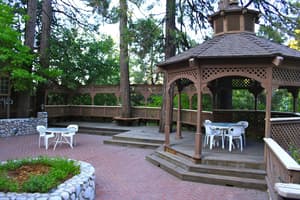 thumbnail: Property grounds