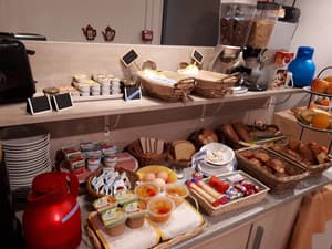 thumbnail: Restaurant