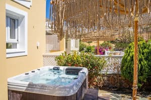 thumbnail: Terrace/patio