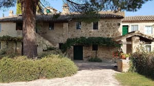 thumbnail: Front of property