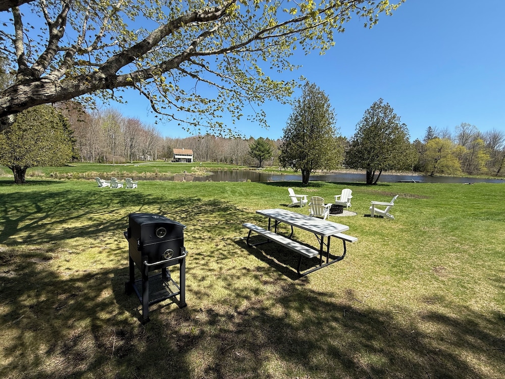 BBQ/picnic area