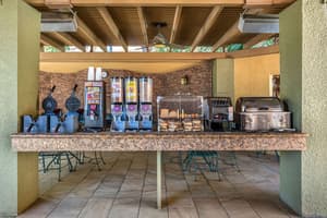 thumbnail: Breakfast area