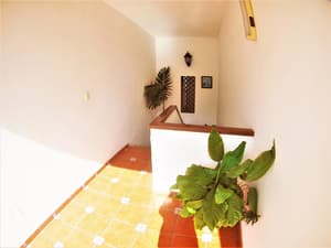 thumbnail: Interior detail