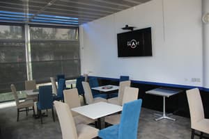thumbnail: Restaurant