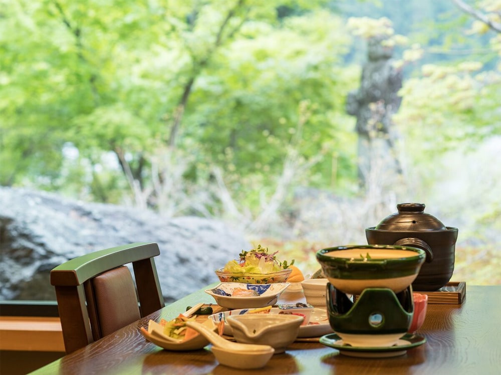 Restaurant-cafeteria