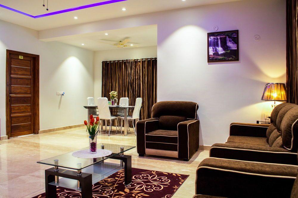 Oyo 5367 Near Outer Ring Road 4